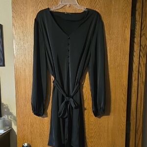 Elegant Black Long-Sleeve Dress